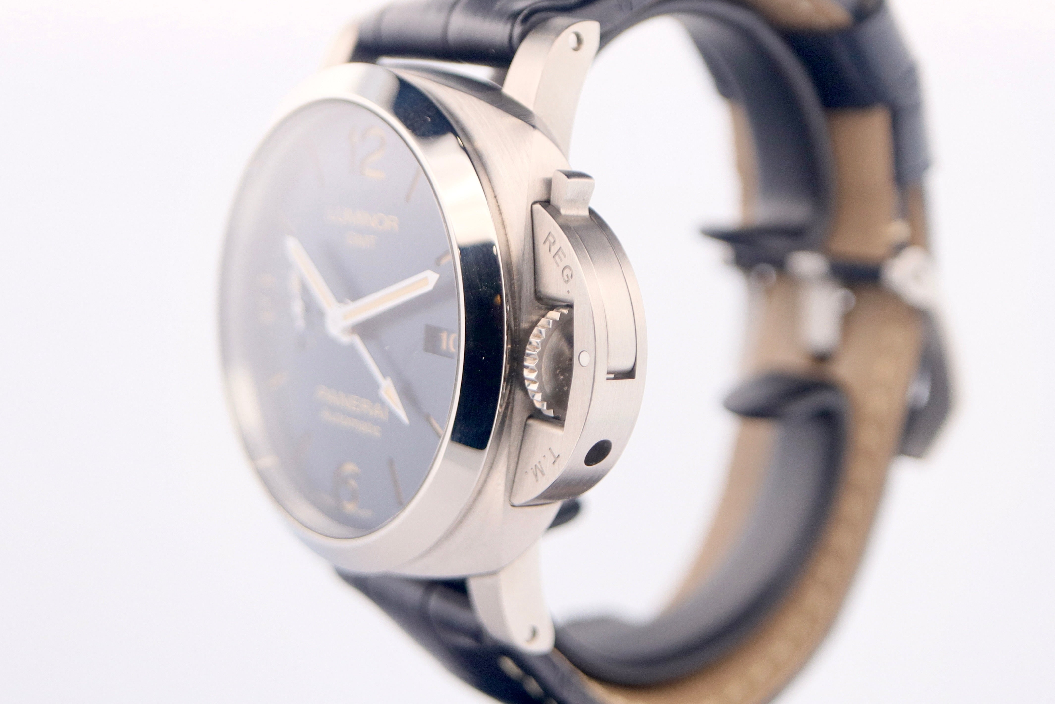 Panerai Luminor GMT