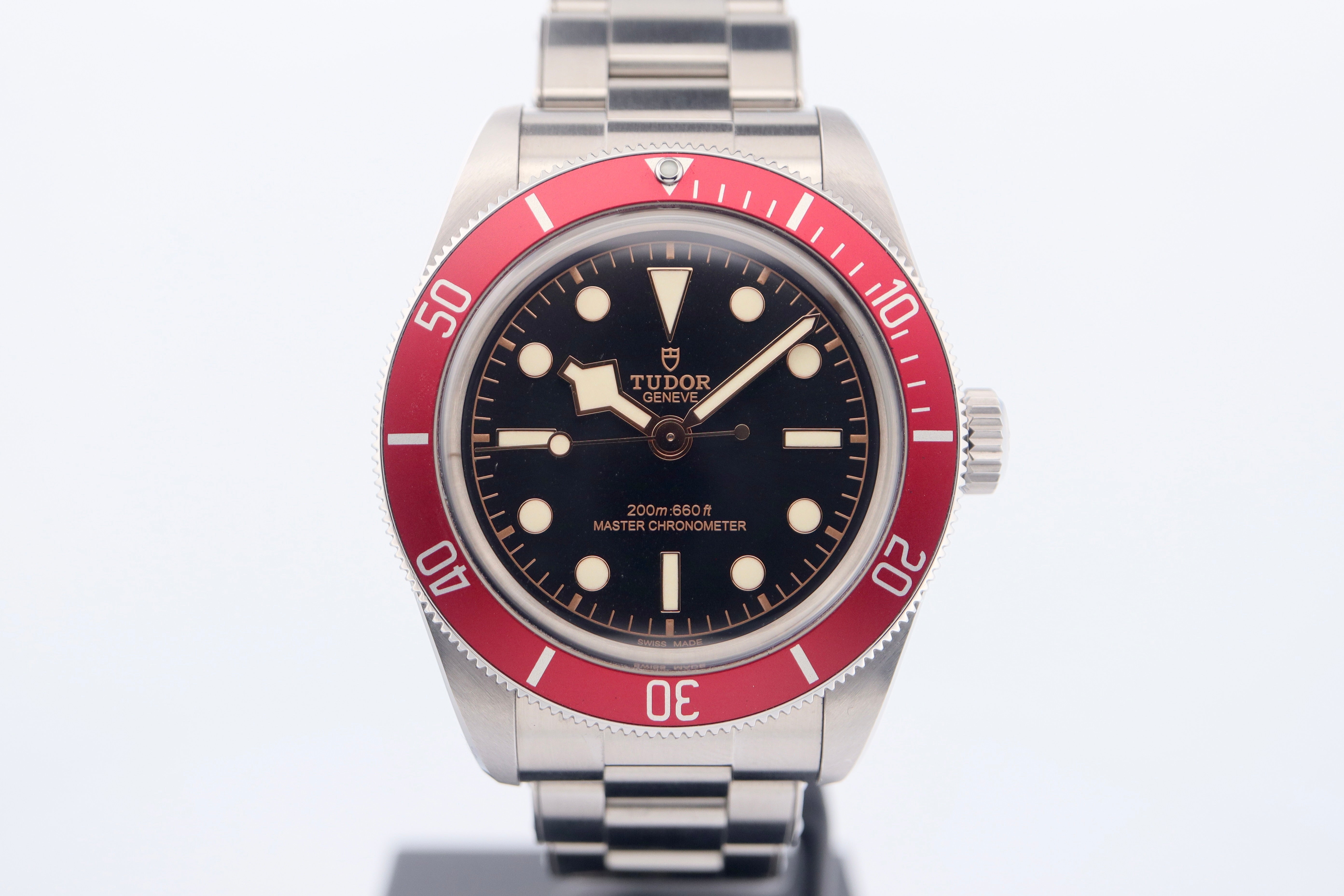 Tudor Black Bay "Burgundy"