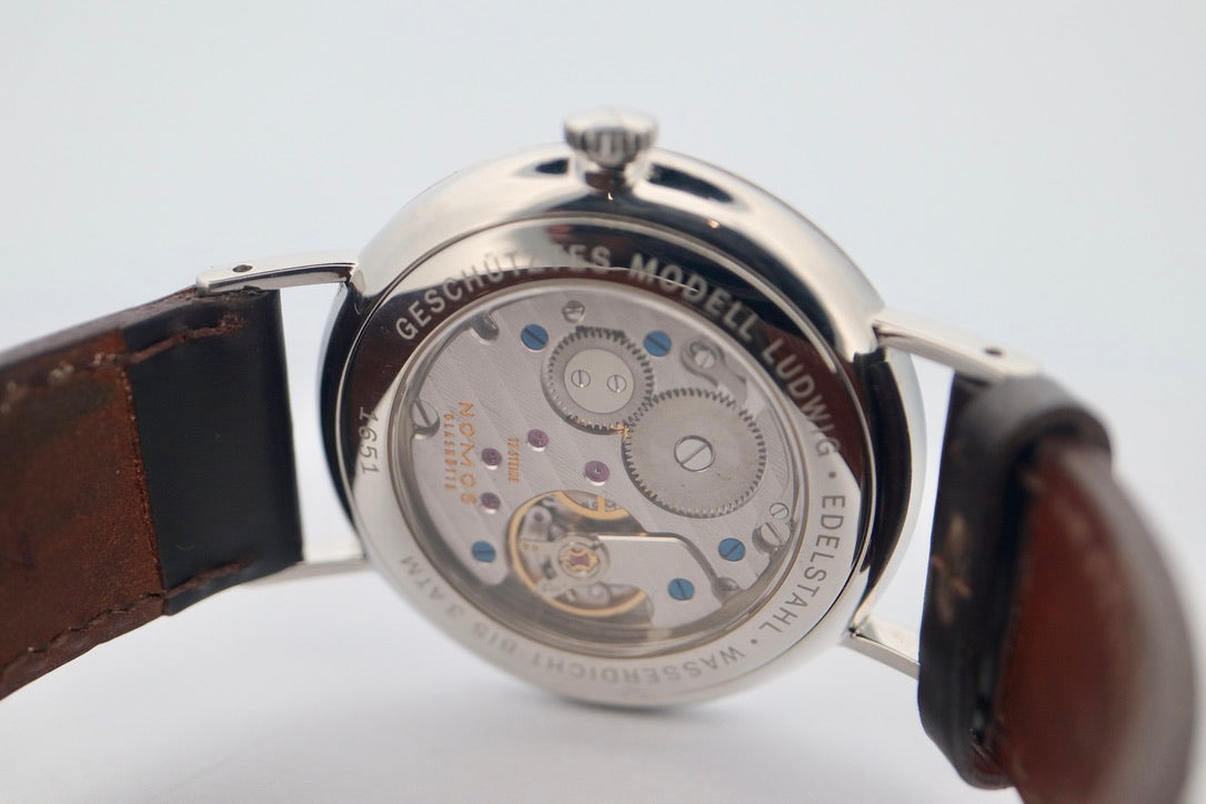 NOMOS Ludwig 38