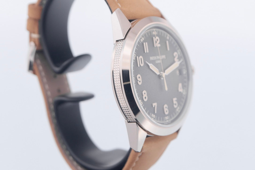 Patek Philippe Calatrava 5226G-001