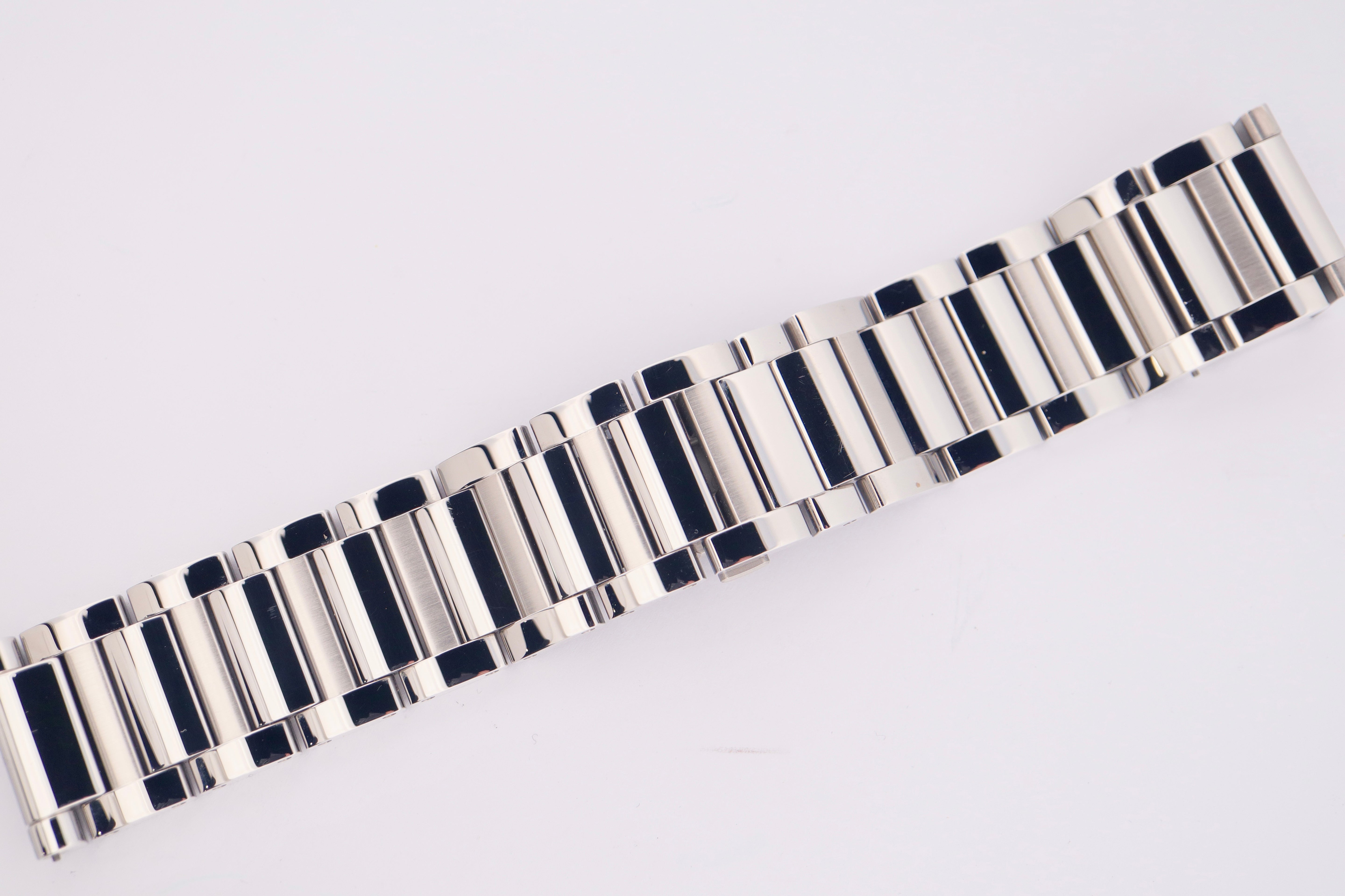 Cartier Tank Must XL Automatic