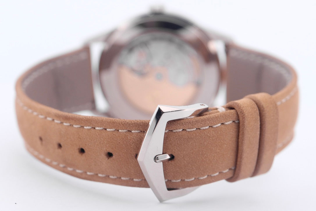 Patek Philippe Calatrava 5226G-001
