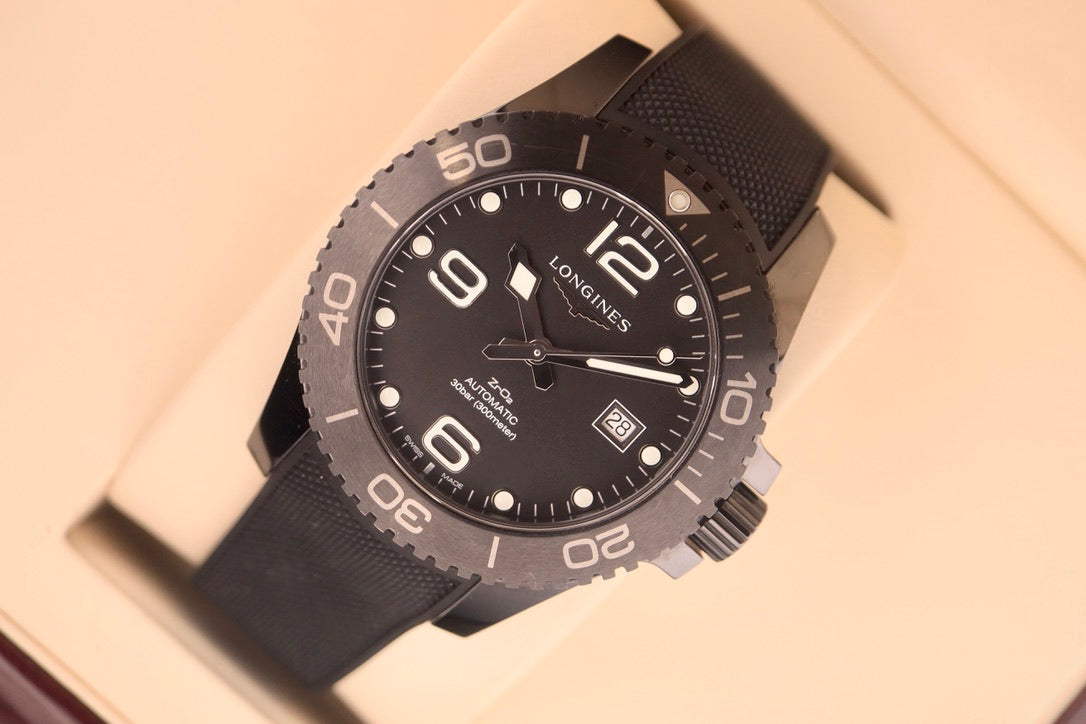 Longines HydroConquest - Black Ceramic