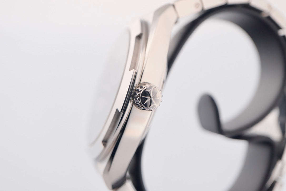 Vacheron Constantin Overseas