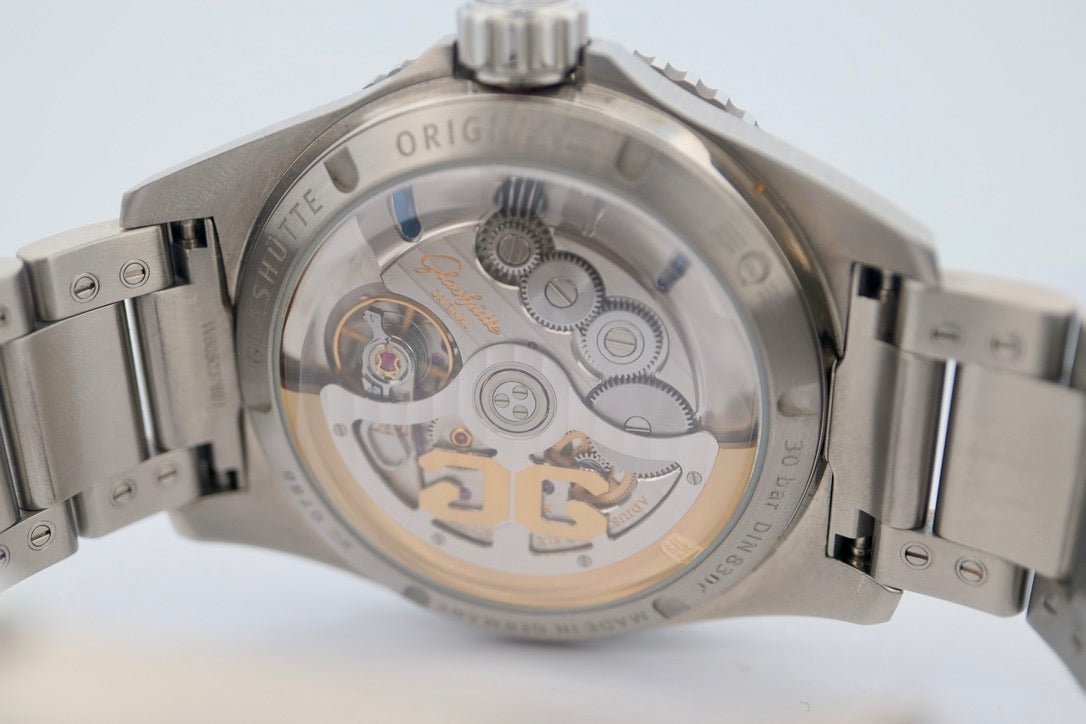 Glashütte SeaQ Panorama Date