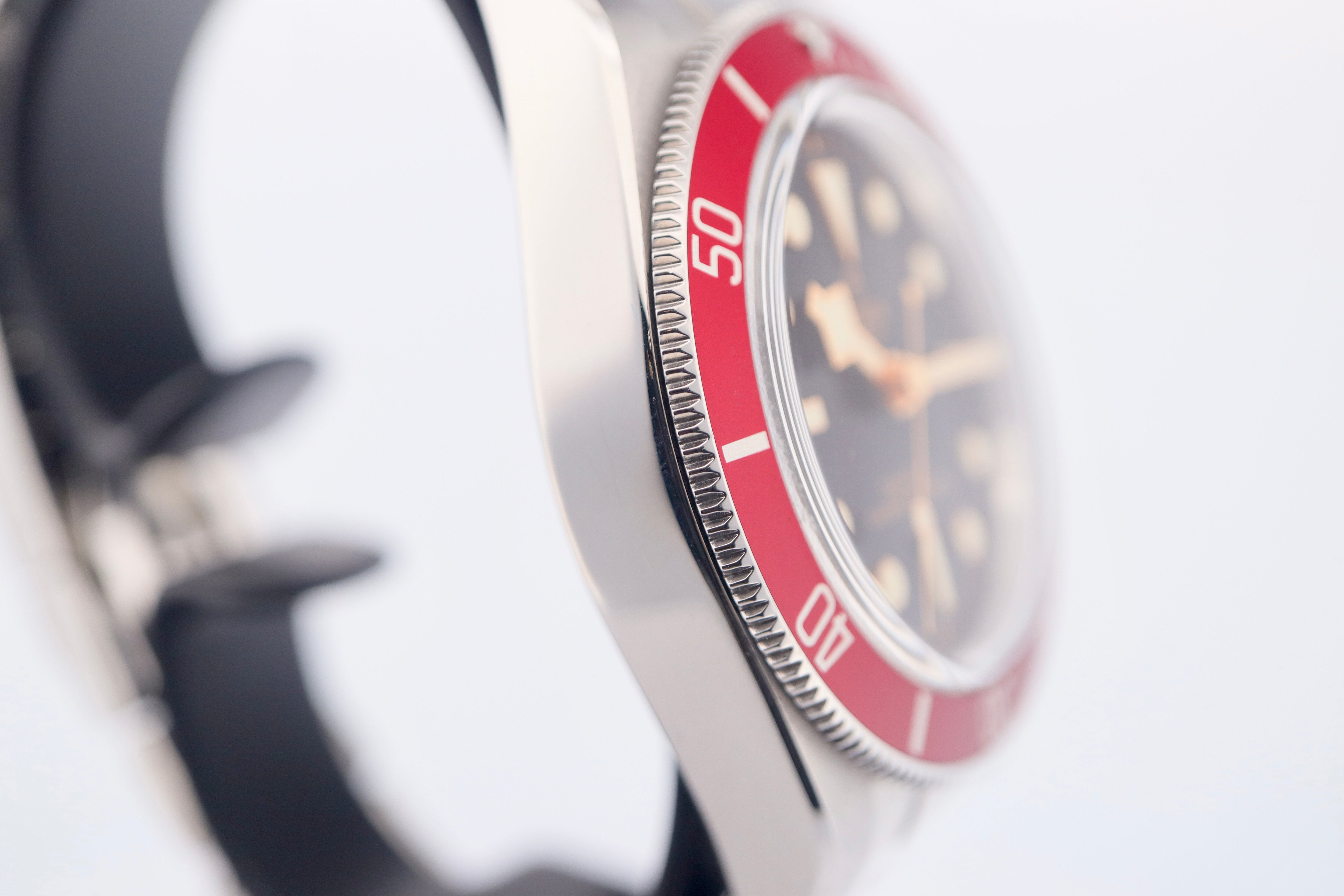 Tudor Black Bay "Burgundy"