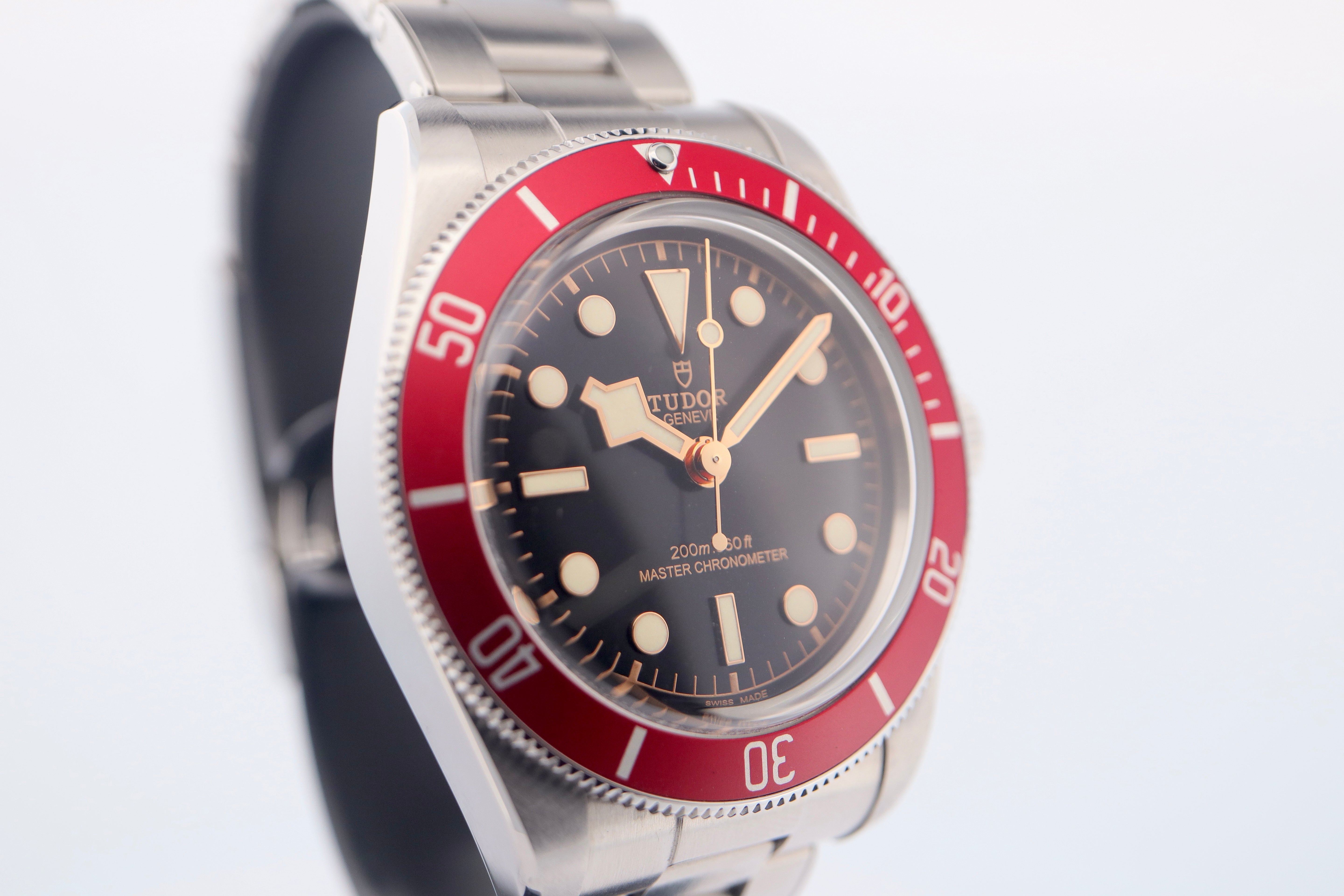 Tudor Black Bay "Burgundy"