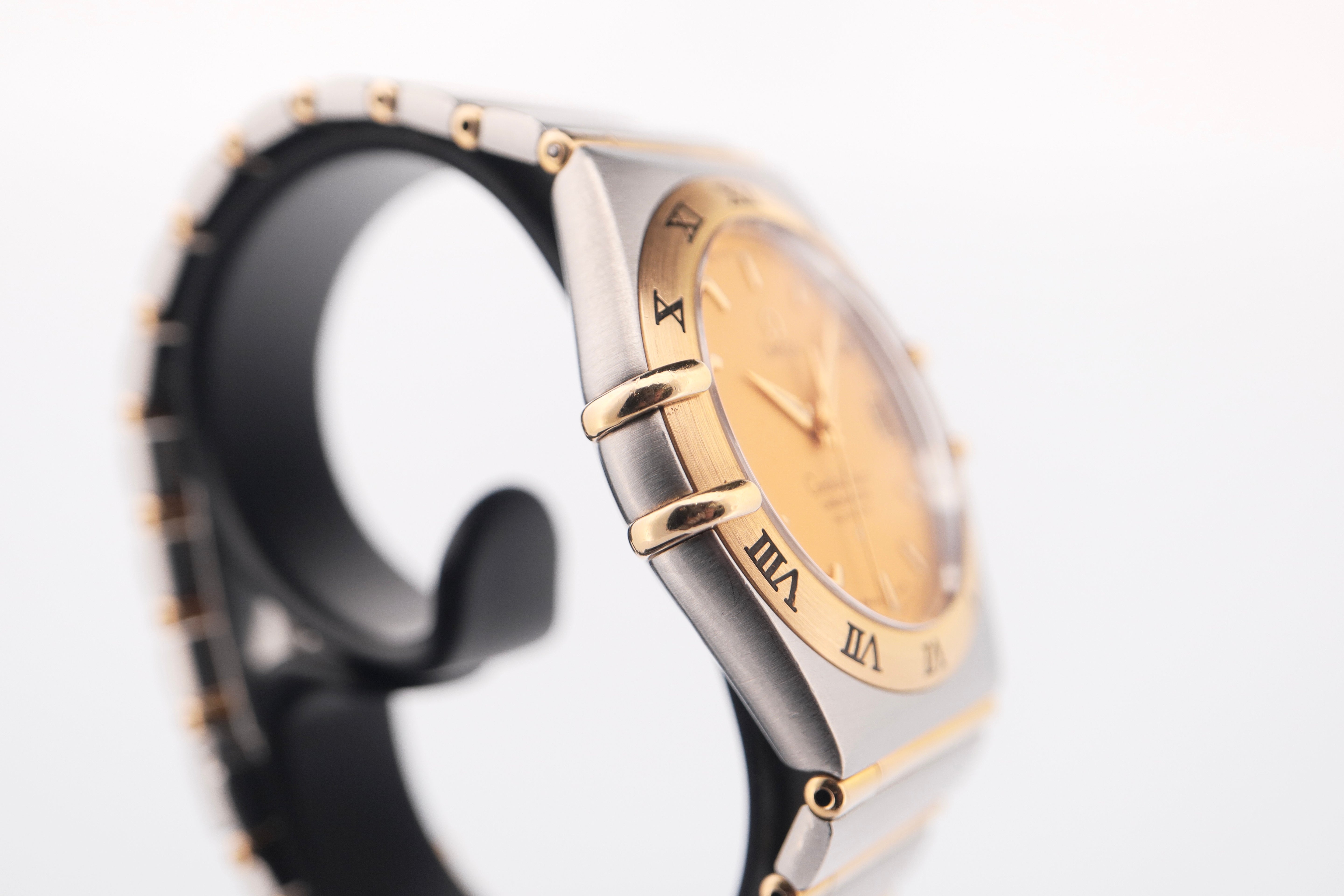 Omega Constellation 36